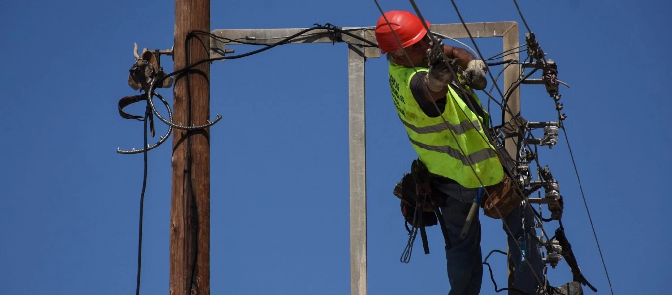 Εύβοια: Νεκρά τρία μέλη συνεργείου της ΔΕΗ από ηλεκτροπληξία
